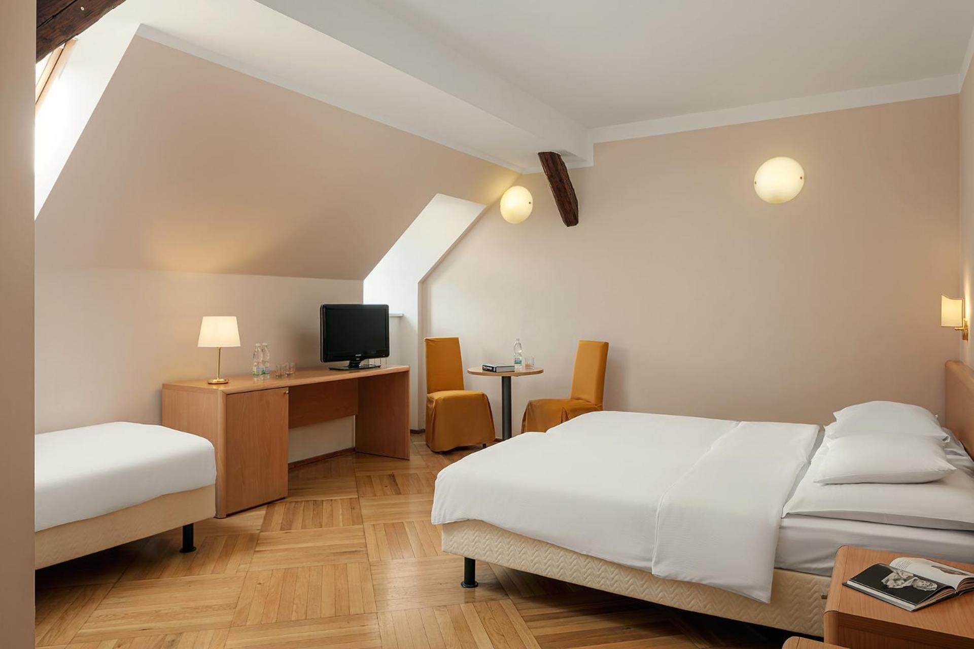 Hotel Roma Praga Esterno foto