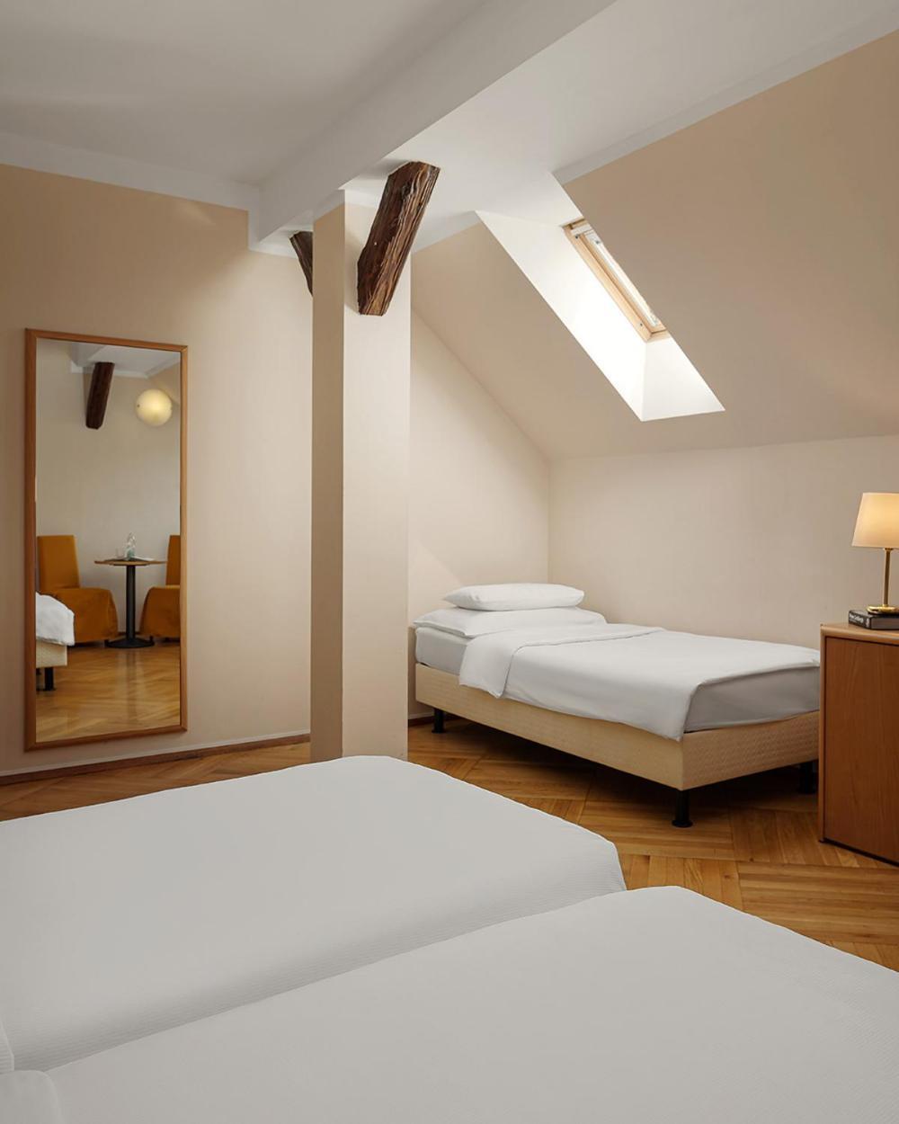Hotel Roma Praga Esterno foto