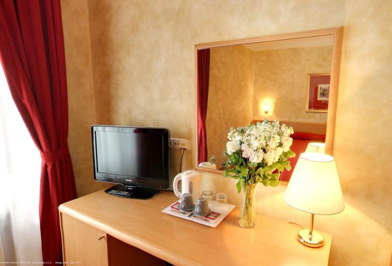 Hotel Roma Praga Esterno foto