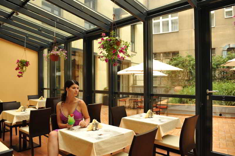 Hotel Roma Praga Esterno foto